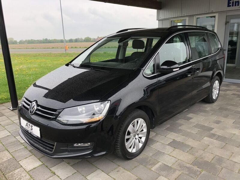 Gebraucht 2022 VW Sharan Comfortline Van / Kleinbus | 24.990 € (Guter Preis) - Bild 1/4