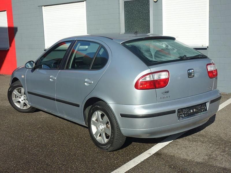 Gebraucht Seat Leon 105 PS (77 kW) 2005 Silber Kleinwagen