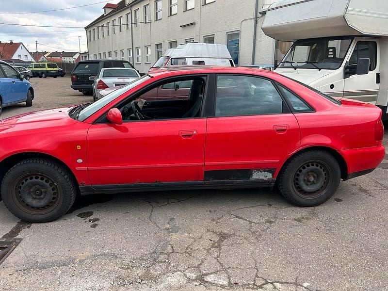 Gebraucht Audi A4 150 PS (110 kW) 1997 Rot Limousine
