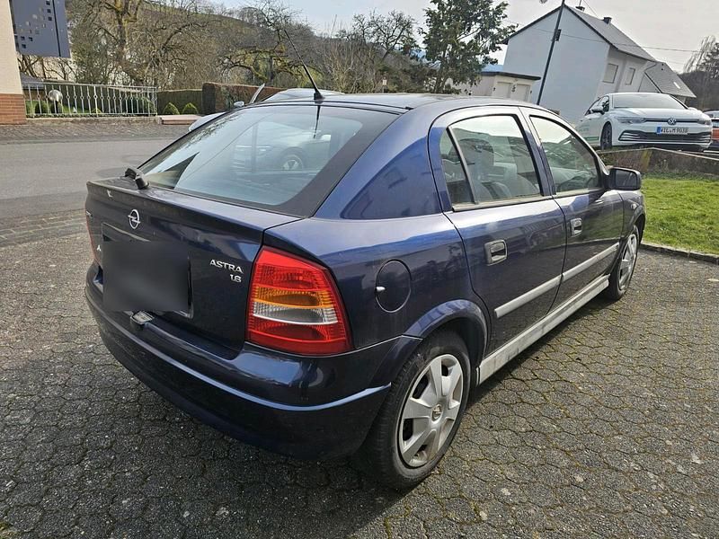 Gebraucht Opel Astra 101 PS (74 kW) 2001 Blau Limousine