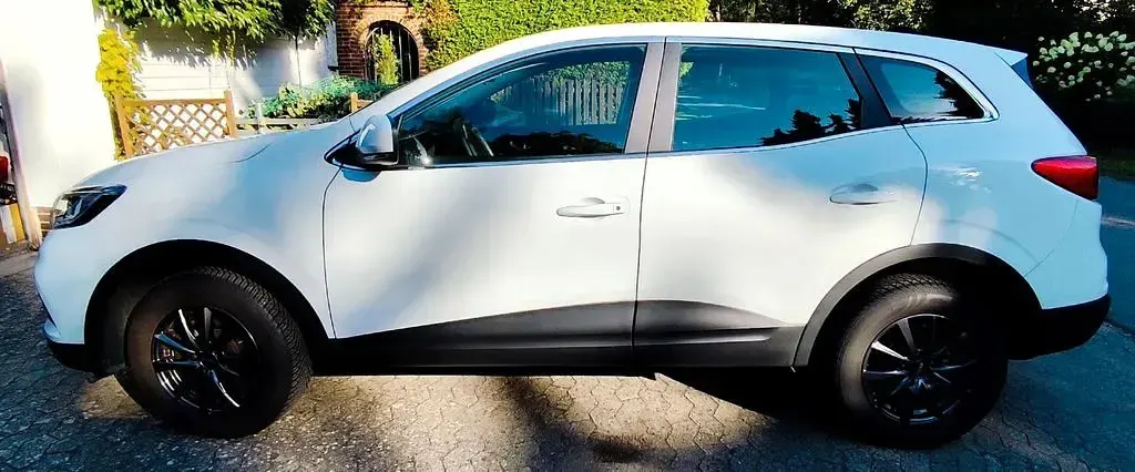 Gebraucht Renault Kadjar Life 140 PS (102 kW) 2020 Weiß SUV