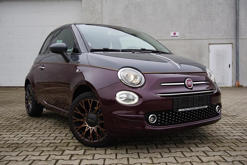 Colore esterno (bordeaux 218 / grigio carrara 735) Gebraucht 2019 Fiat 500 Kleinwagen | 9.950 € (Fairer Preis) - Bild 1/4