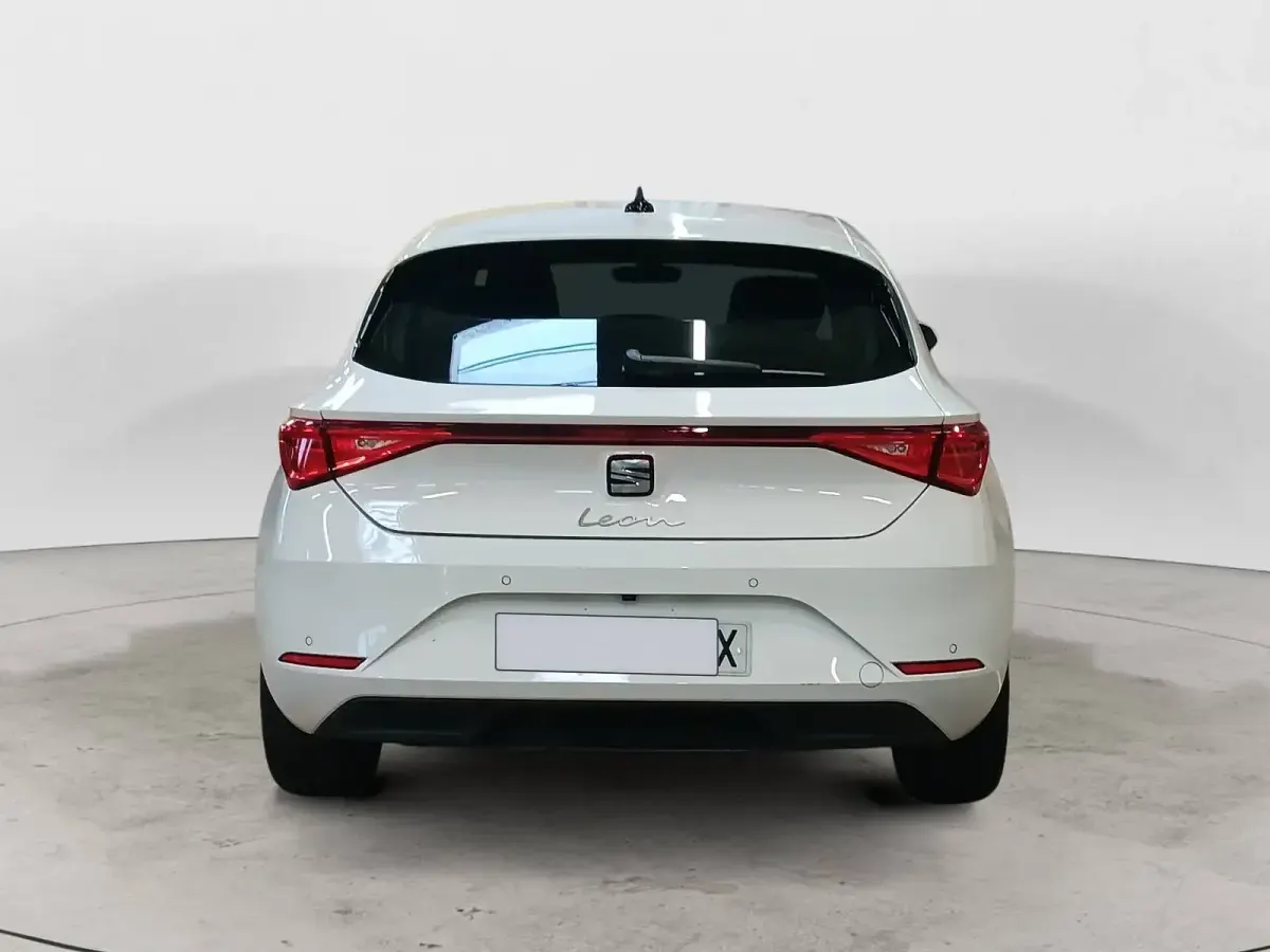 Gebraucht Seat Leon Style 116 PS (85 kW) 2025 (blanc nevada) Kleinwagen