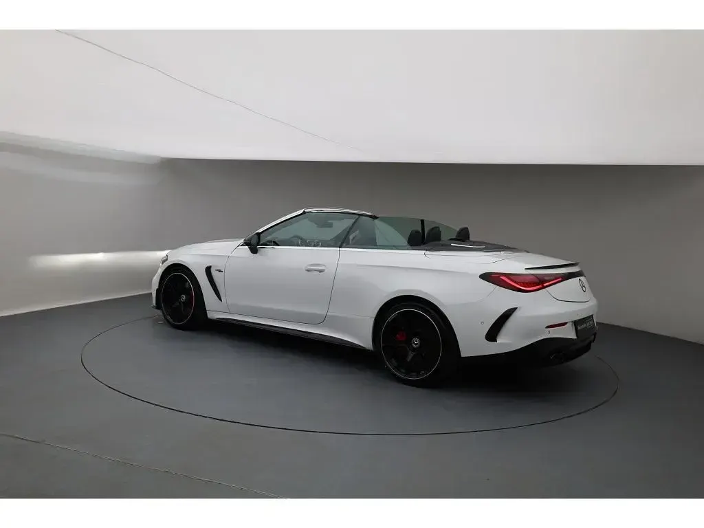 Gebraucht Mercedes CLE53 AMG AMG 449 PS (330 kW) 2024 Manufaktur lack manufaktur opalithweiss bright Cabrio