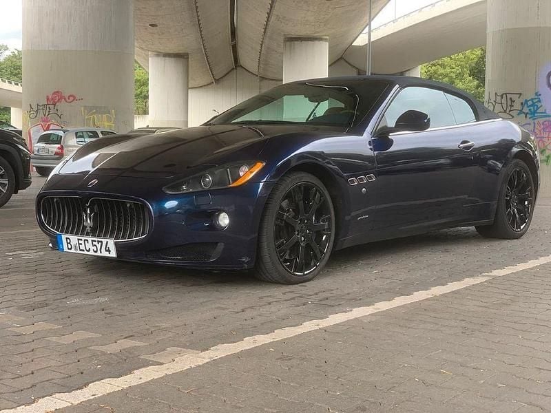 Gebraucht Maserati GranCabrio 450 PS (330 kW) 2010 Blau Cabrio