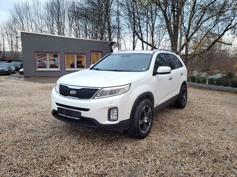 (swp) snow pearl white p Gebraucht 2013 Kia Sorento Vision SUV | 8.980 € (Fairer Preis) - Bild 1/4