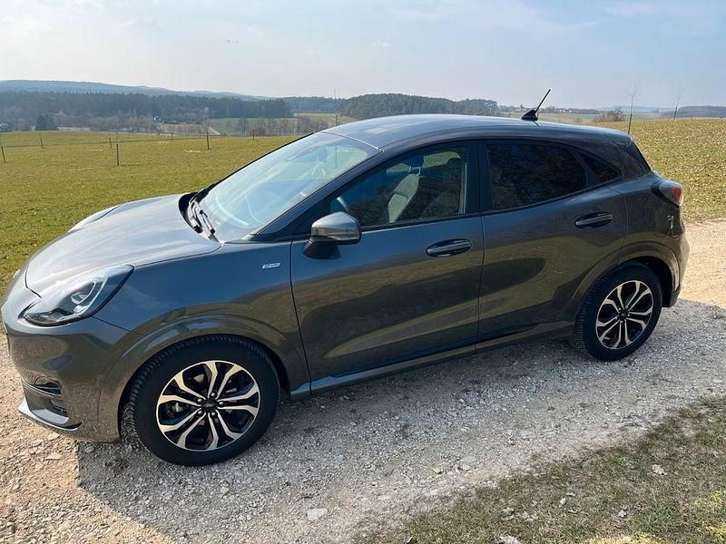 Gebraucht Ford Puma ST-Line 155 PS (114 kW) 2022 Grau SUV