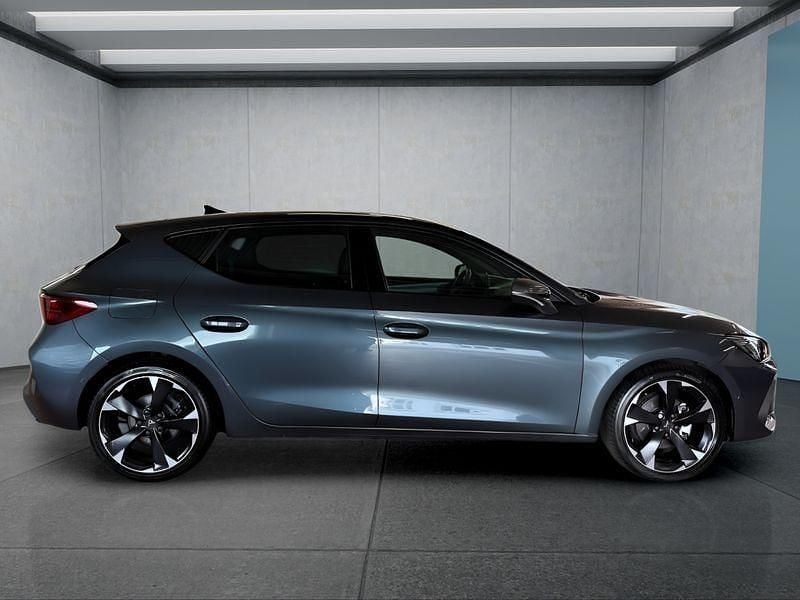 Usata Cupra Leon 150 CV (110 kW) 2025 Grigio Utilitaria