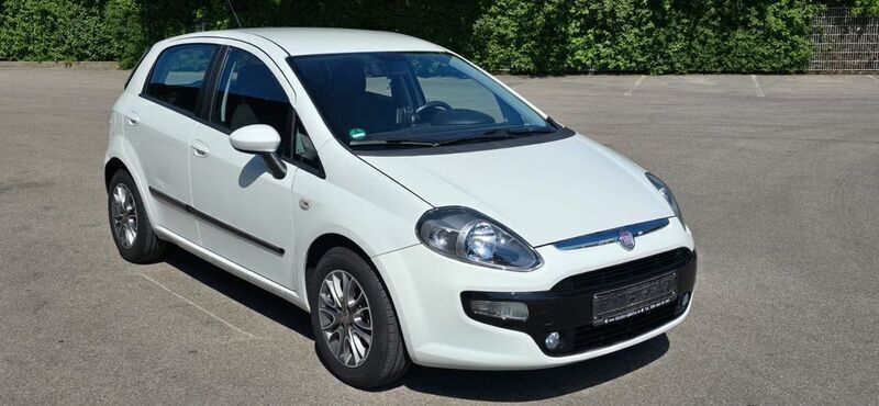 Weiß Gebraucht 2011 Fiat Punto Evo Kleinwagen | 3.800 € (Fairer Preis) - Bild 1/4