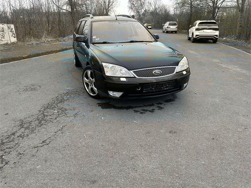 Gebraucht Ford Mondeo 125 PS (91 kW) 2004 Schwarz Limousine
