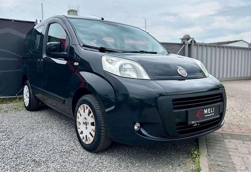 Colore esterno tenore schwarz Gebraucht 2011 Fiat Qubo Dynamic Van / Kleinbus | 4.399 € (Fairer Preis) - Bild 1/4