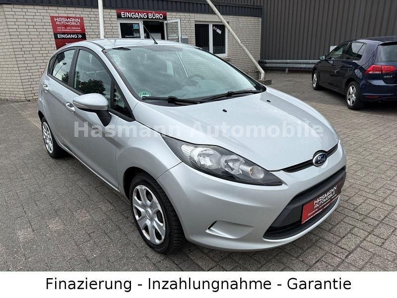 Gebraucht Ford Fiesta Trend 69 PS (50 kW) 2011 Silber Kleinwagen