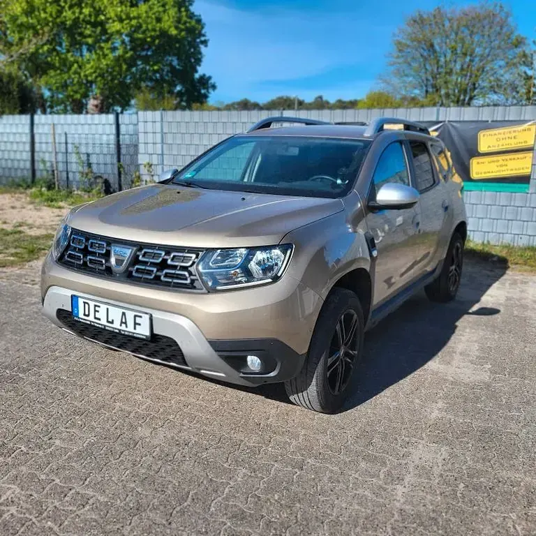 Usata Dacia Duster Prestige 131 CV (96 kW) 2019 Oro SUV