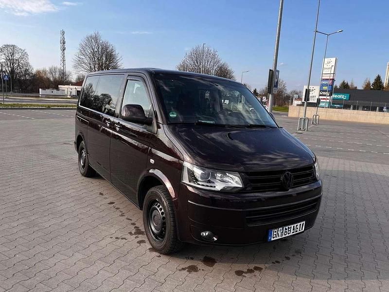 Usata VW Multivan 140 CV (102 kW) 2015 Viola Monovolume