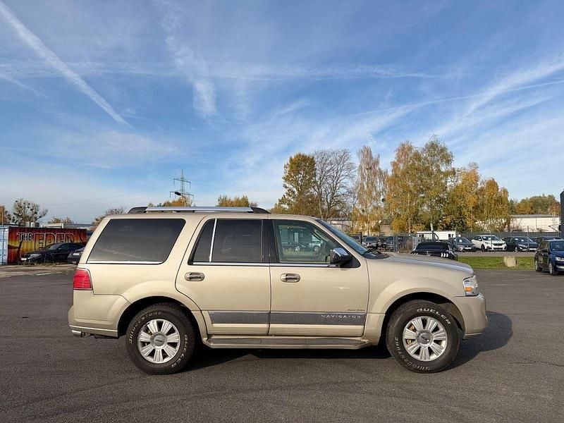 Gebraucht Lincoln Navigator 305 PS (224 kW) 2007 Grau SUV
