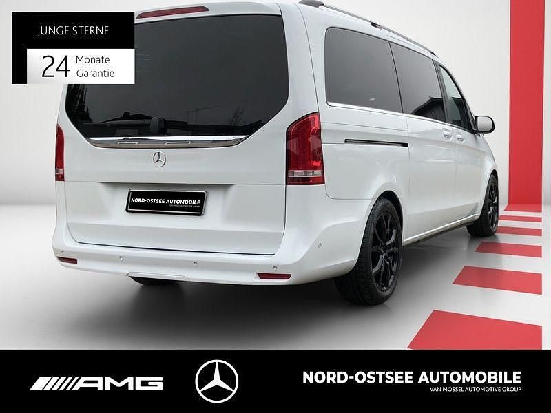 Gebraucht Mercedes V300 Avantgarde Edition 237 PS (174 kW) 2021 Weiß Van / Kleinbus