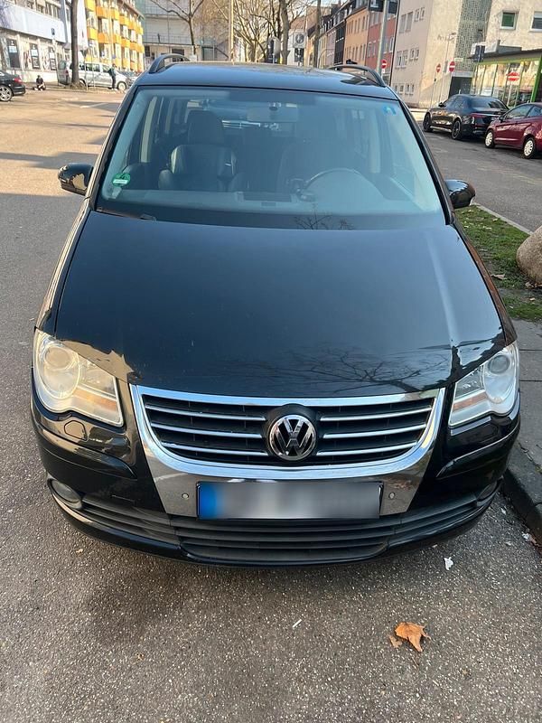 Gebraucht VW Touran 140 PS (102 kW) 2008 Schwarz Van / Kleinbus