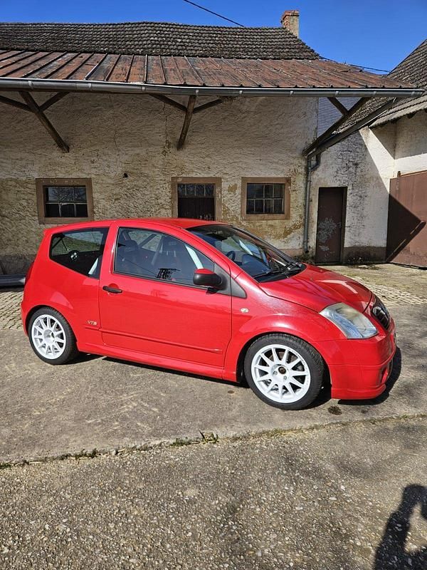 Gebraucht Citroën C2 125 PS (91 kW) 2007 Rot Kleinwagen