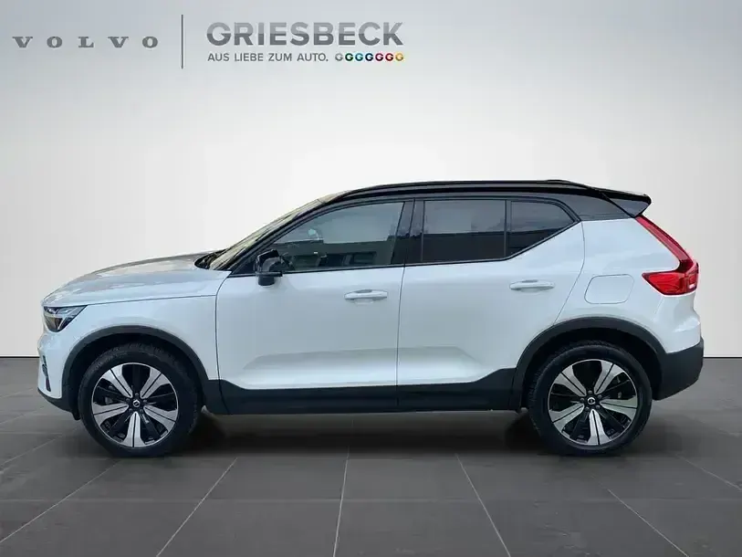 Gebraucht Volvo XC40 Plus 169 kW (231 PS) 2022 Crystalweiss perleffekt (metallic) SUV