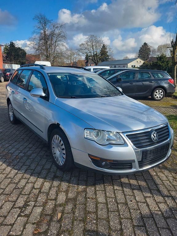 Gebraucht VW Passat Trendline 102 PS (75 kW) 2008 Silber Kombi