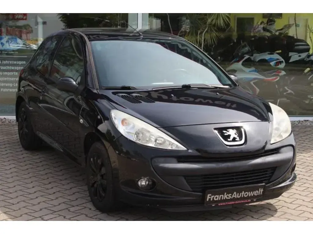 Gebraucht Peugeot 206 60 PS (44 kW) 2010 Lackierung schwarz perla nera/me (metallic) Kleinwagen