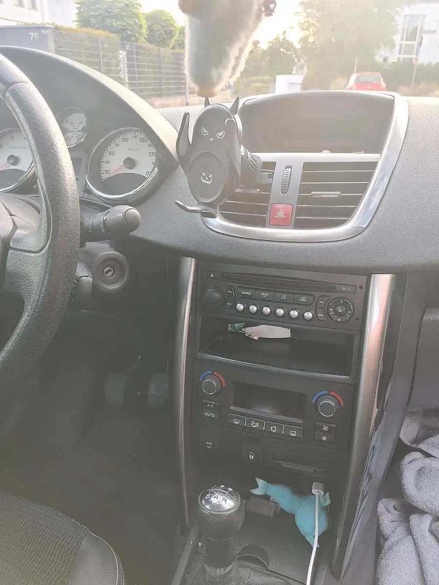 Gebraucht Peugeot 207 120 PS (88 kW) 2011 Schwarz Kleinwagen