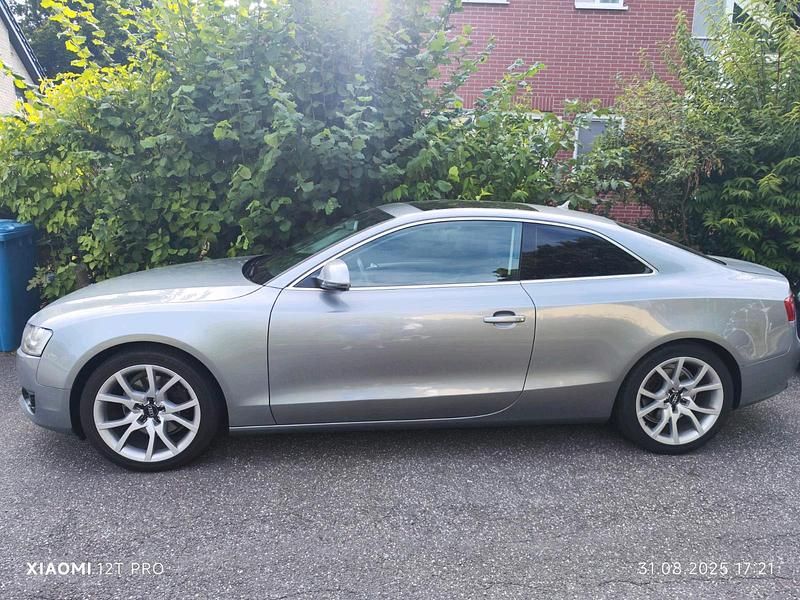 Grau Gebraucht 2008 Audi A5 Coupé | 4.500 € (Superpreis) - Bild 1/4