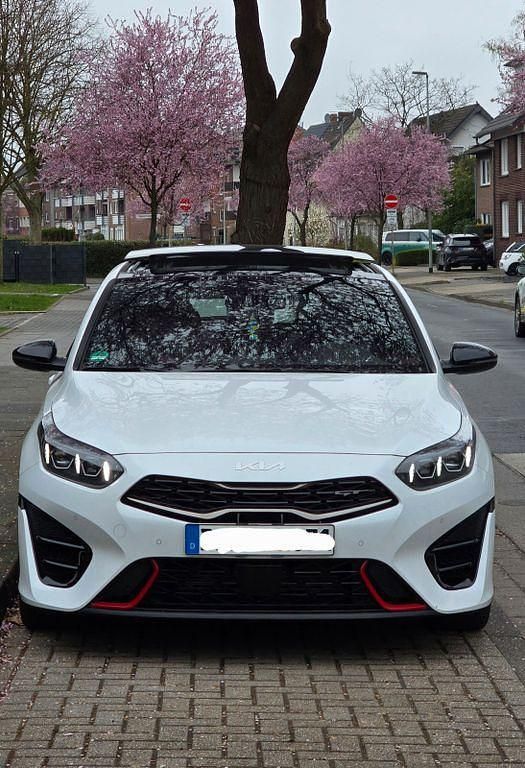 Gebraucht Kia ProCeed GT 204 PS (150 kW) 2023 Weiß Kombi