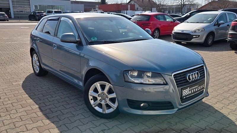 Gebraucht Audi A3 Ambiente 140 PS (102 kW) 2009 Blau Kleinwagen