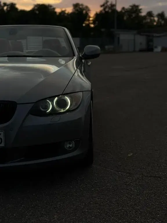 Gebraucht BMW 330 Cabriolet Sport Line 245 PS (180 kW) 2010 Grau Cabrio