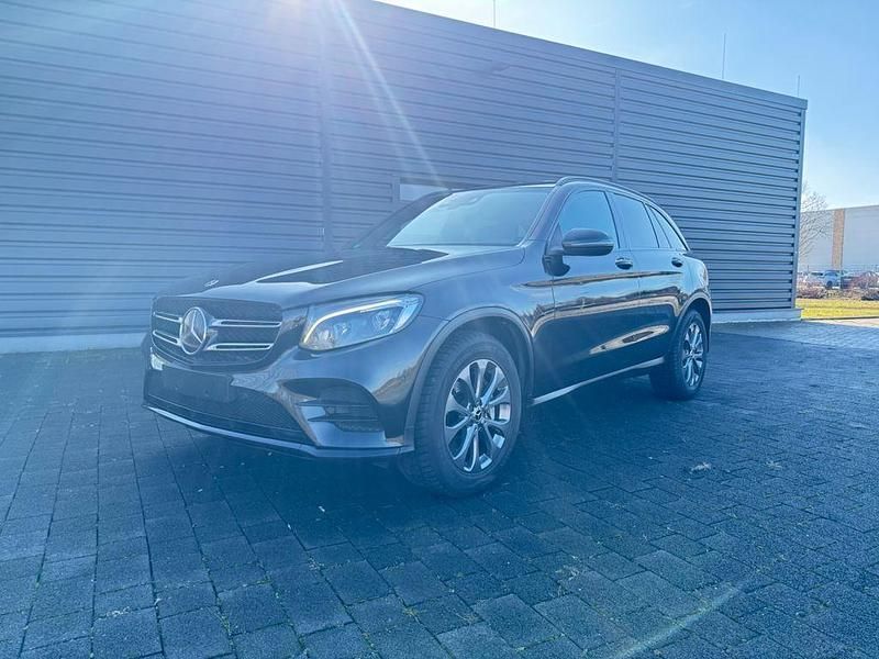 Gebraucht Mercedes GLC250 AMG 211 PS (155 kW) 2017 Schwarz SUV