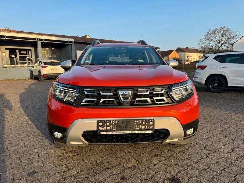 Gebraucht Dacia Duster Prestige 150 PS (110 kW) 2022 Orange SUV