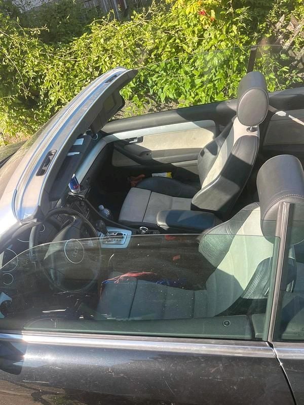 Schwarz Gebraucht 2004 Audi A4 Cabriolet Cabrio | 1.900 € (Superpreis) - Bild 1/4
