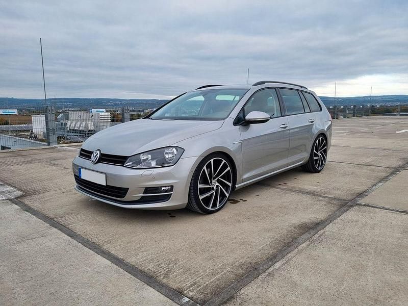 Silber Gebraucht 2014 VW Golf VII Kombi | 9.400 € (Fairer Preis) - Bild 1/4