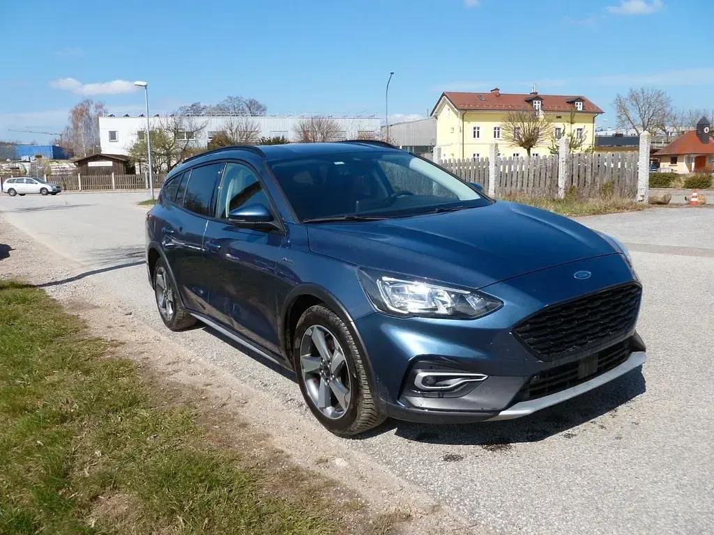 Brugt Ford Focus Active 116 HK (85 kW) 2021 Blå Sedan