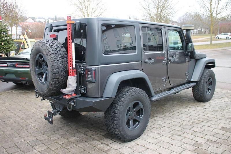 Gebraucht Jeep Wrangler Unlimited Rubicon 200 PS (147 kW) 2017 Grau SUV