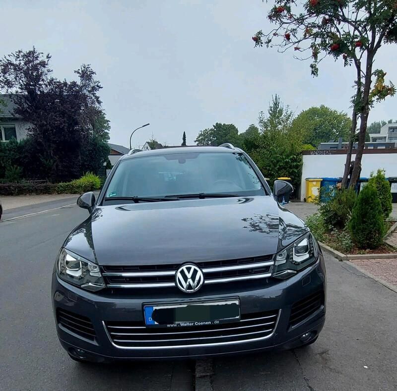 Braun Gebraucht 2011 VW Touareg SUV | 10.850 € (Superpreis) - Bild 1/4
