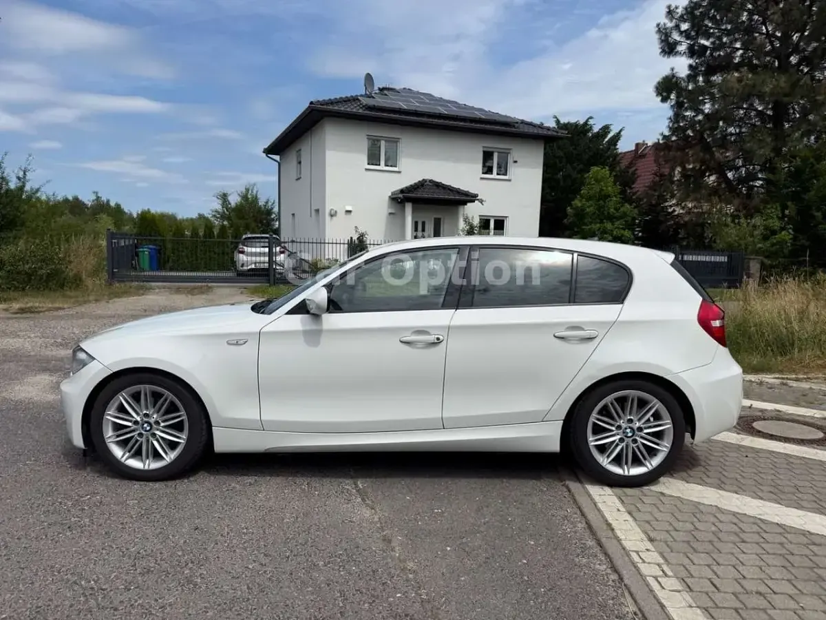Gebraucht BMW 118 M Sport 143 PS (105 kW) 2011 Weiß Kleinwagen