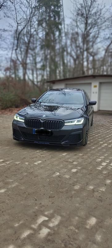 Schwarz Gebraucht 2020 BMW 530 M Sport Kombi | 28.300 € (Etwas zu teuer) - Bild 1/4
