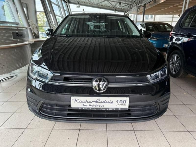 Gebraucht VW Polo Basis 80 PS (58 kW) 2025 Deep black perleffekt (metallic) Kleinwagen