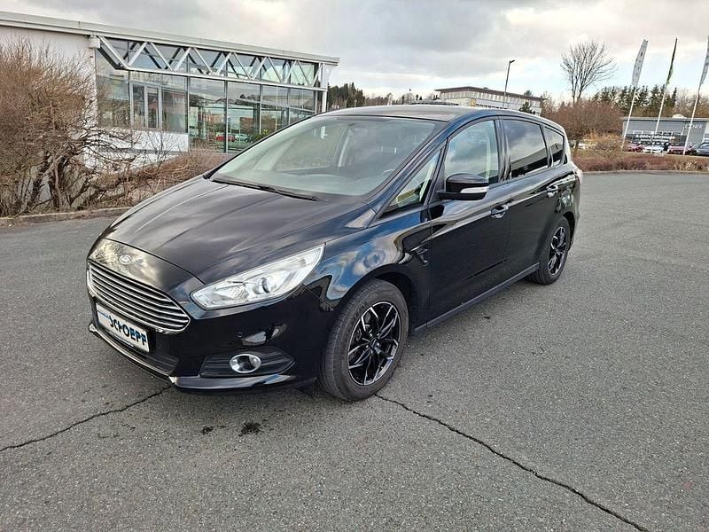 Gebraucht Ford S-MAX Trend 160 PS (117 kW) 2016 Schwarz Van / Kleinbus