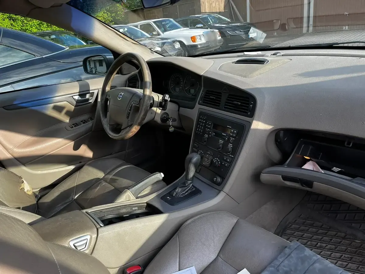 Gebraucht Volvo V70 163 PS (119 kW) 2006 Grau Kombi