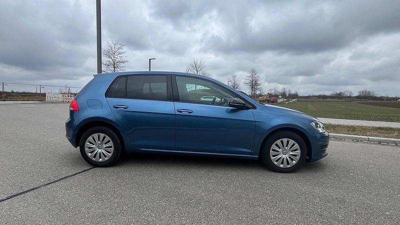 Gebraucht VW Golf VII 86 PS (63 kW) 2013 Blau Kleinwagen