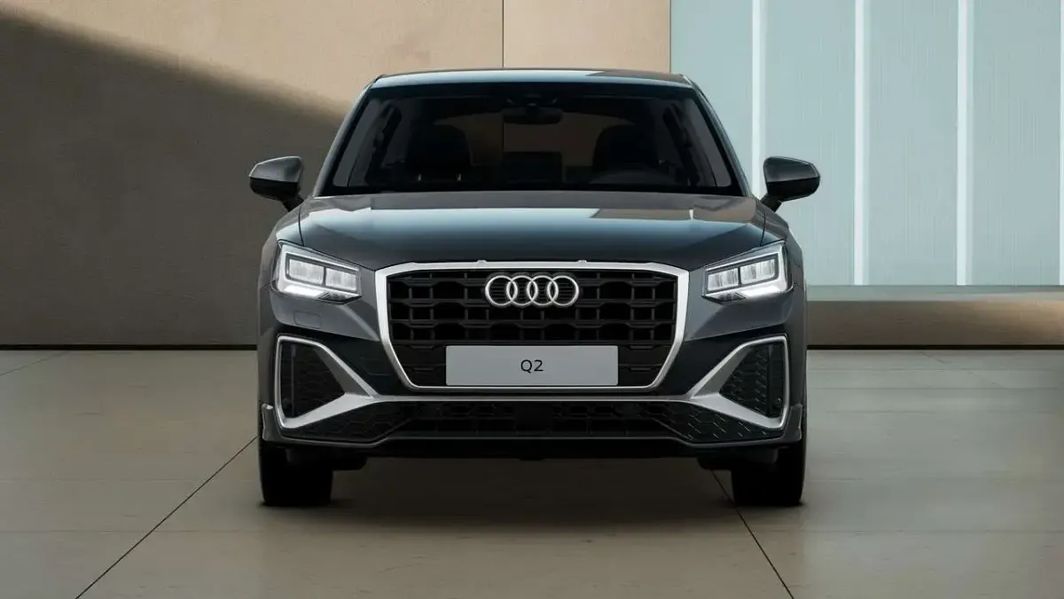 Gebraucht Audi Q2 S-Line 116 PS (85 kW) 2025 Daytonagrau perleffekt SUV