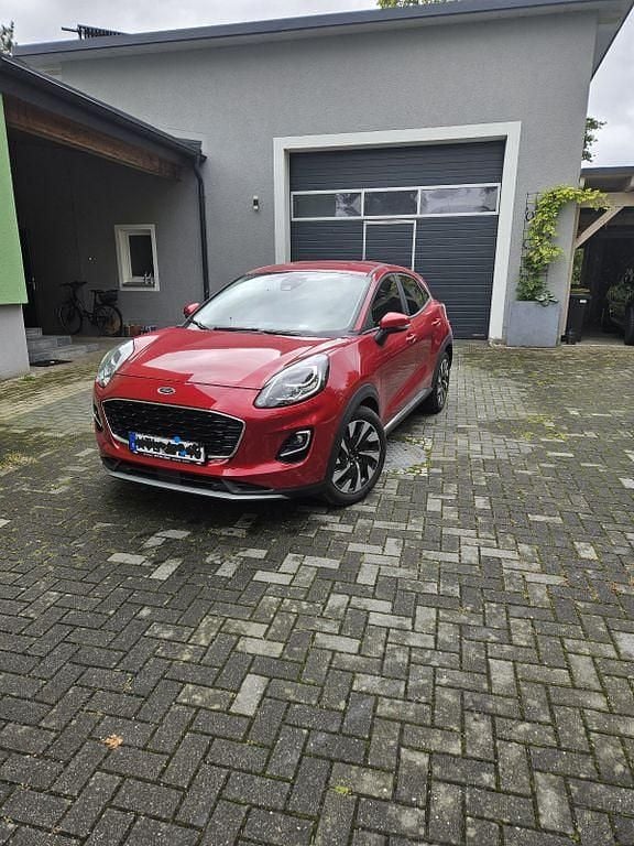 Gebraucht Ford Puma Titanium 125 PS (91 kW) 2024 Rot SUV