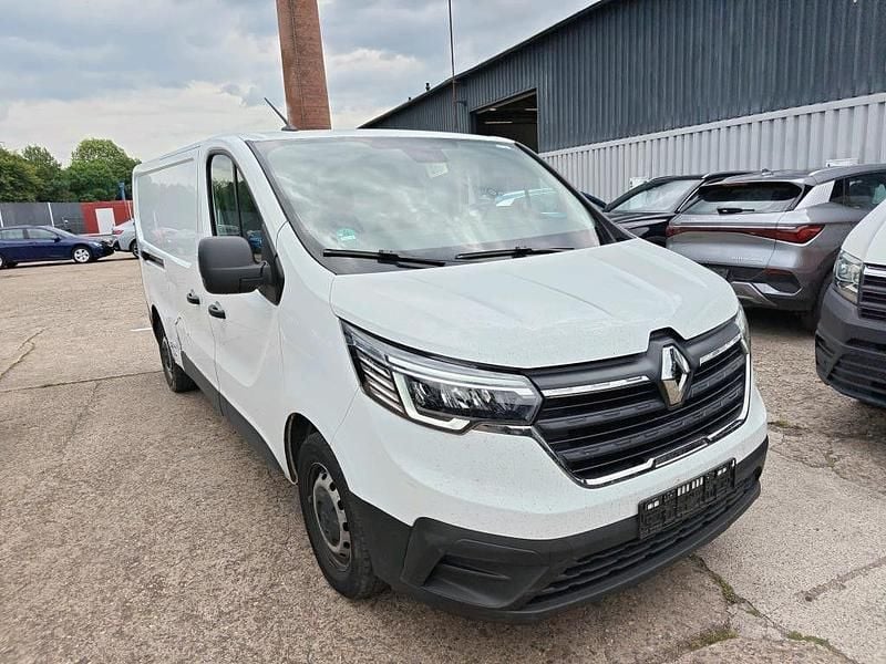 Gebraucht Renault Trafic 110 PS (80 kW) 2023 Weiß Van / Kleinbus