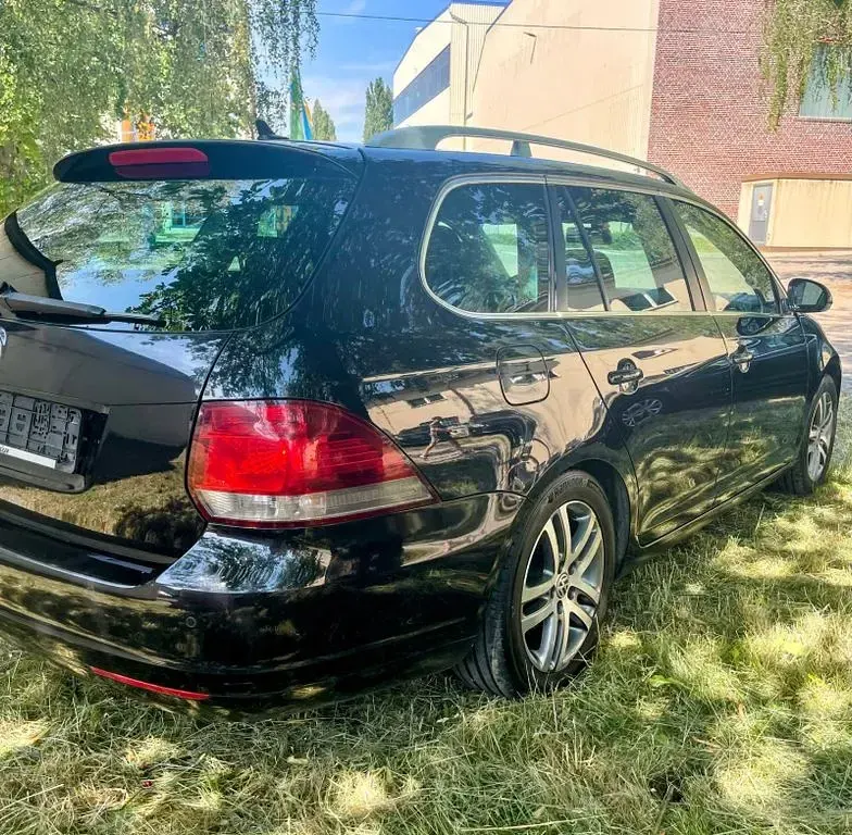Gebraucht VW Golf VI 122 PS (89 kW) 2011 Schwarz Kleinwagen