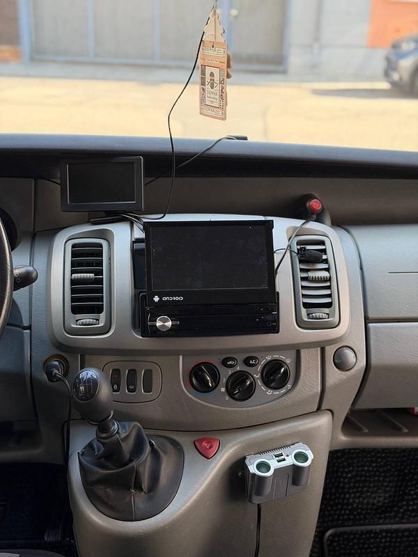 Gebraucht Renault Trafic 144 PS (105 kW) 2008 Grau Van / Kleinbus