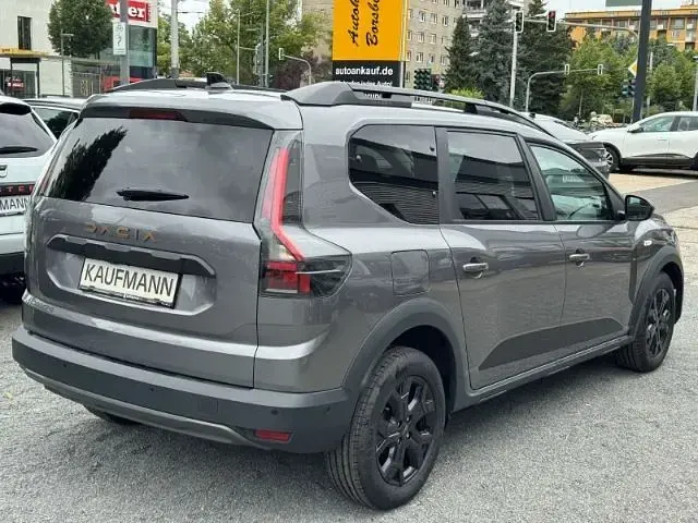 Neu Dacia Jogger Extreme 110 PS (80 kW) 2025 Dolomitgrau Van / Kleinbus
