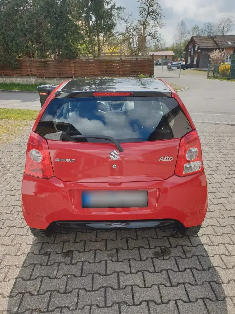 Usata Suzuki Alto Basic 68 CV (50 kW) 2009 Rosso Utilitaria